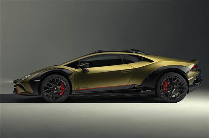 Lamborghini Huracan Sterrato side profile
